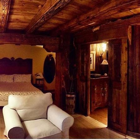 B&B Lo Djoua De Toueno Arvier Luaran gambar