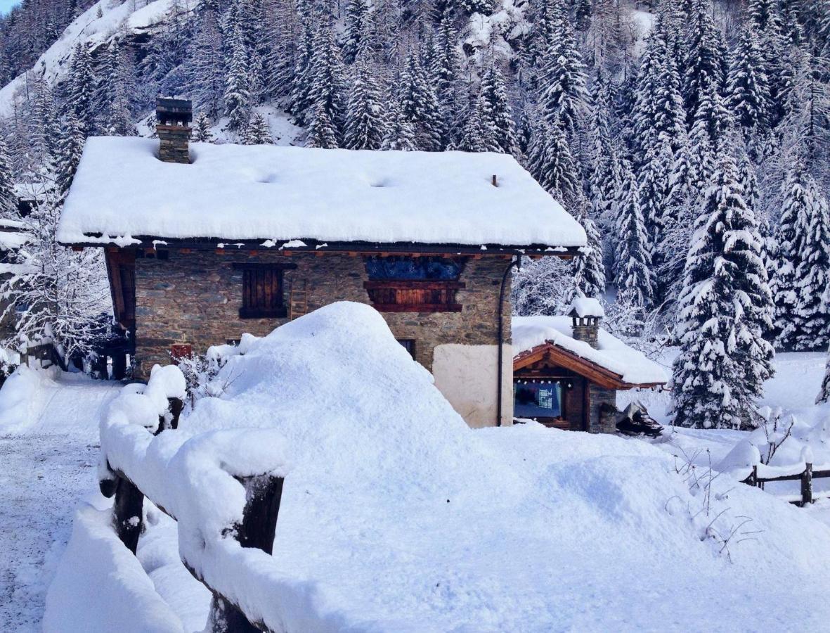 B&B Lo Djoua De Toueno Arvier Luaran gambar