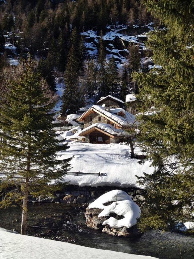 B&B Lo Djoua De Toueno Arvier Luaran gambar