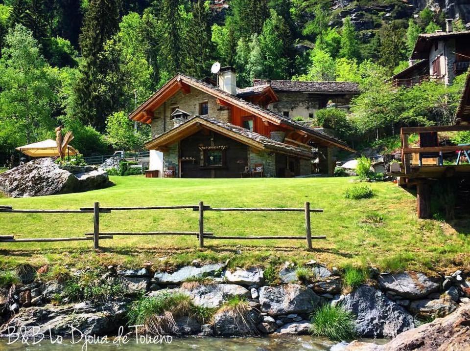 B&B Lo Djoua De Toueno Arvier Luaran gambar