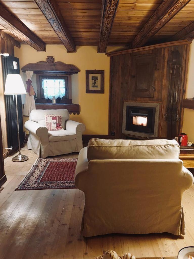 B&B Lo Djoua De Toueno Arvier Luaran gambar